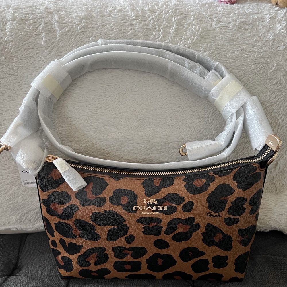 BNWT Coach Leopard Lewis Crossbody Handbag